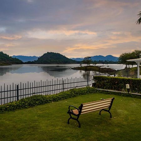 Tatsaraasa Resort & Spa, Удайпур Екстер'єр фото